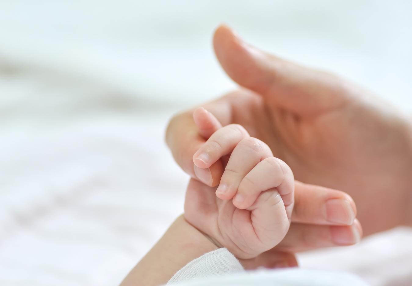 Dlaczego skóra noworodka się łuszczy